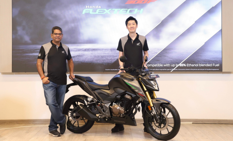 Honda CB300F Flex-Fuel Motorcycle - India's First 300cc Flex-Fuel Bike