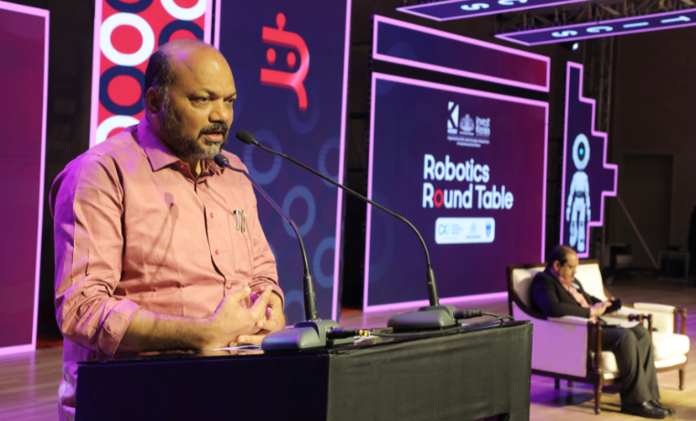 Minister P. Rajeev announcing Kerala’s first Robotics Park in Thrissur at the Robotics Round Table C