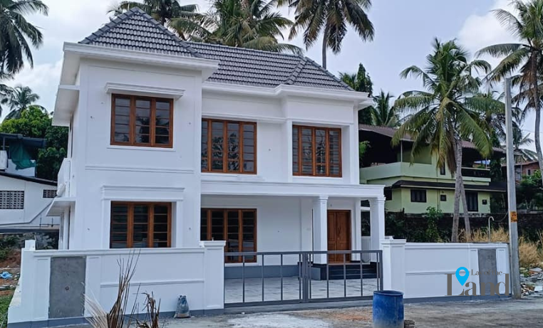 House for Sales at Thrissur