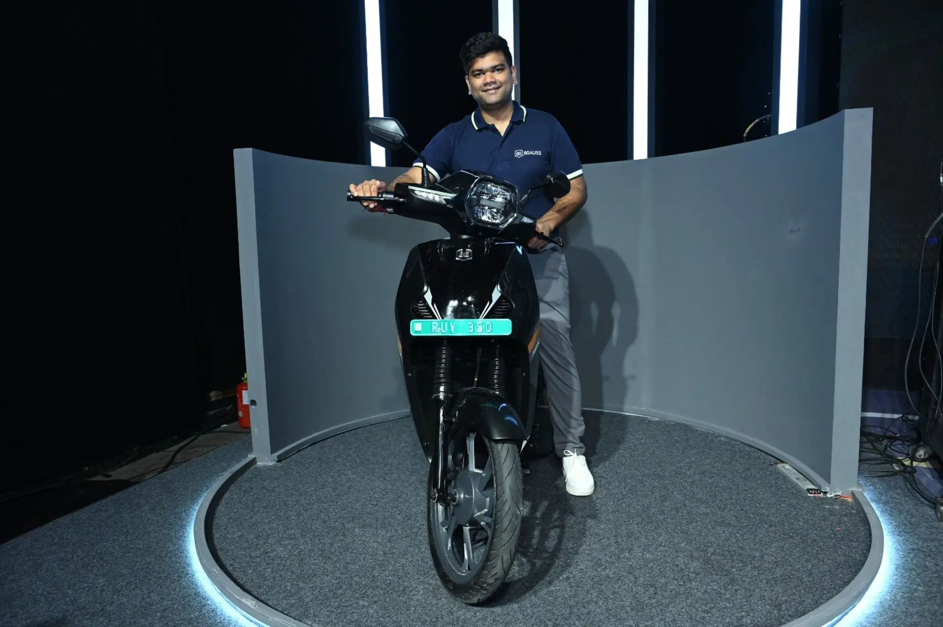 Mr. Hemant Kabra, Founder and Managing Director of BGauss with their newest model, RUV350